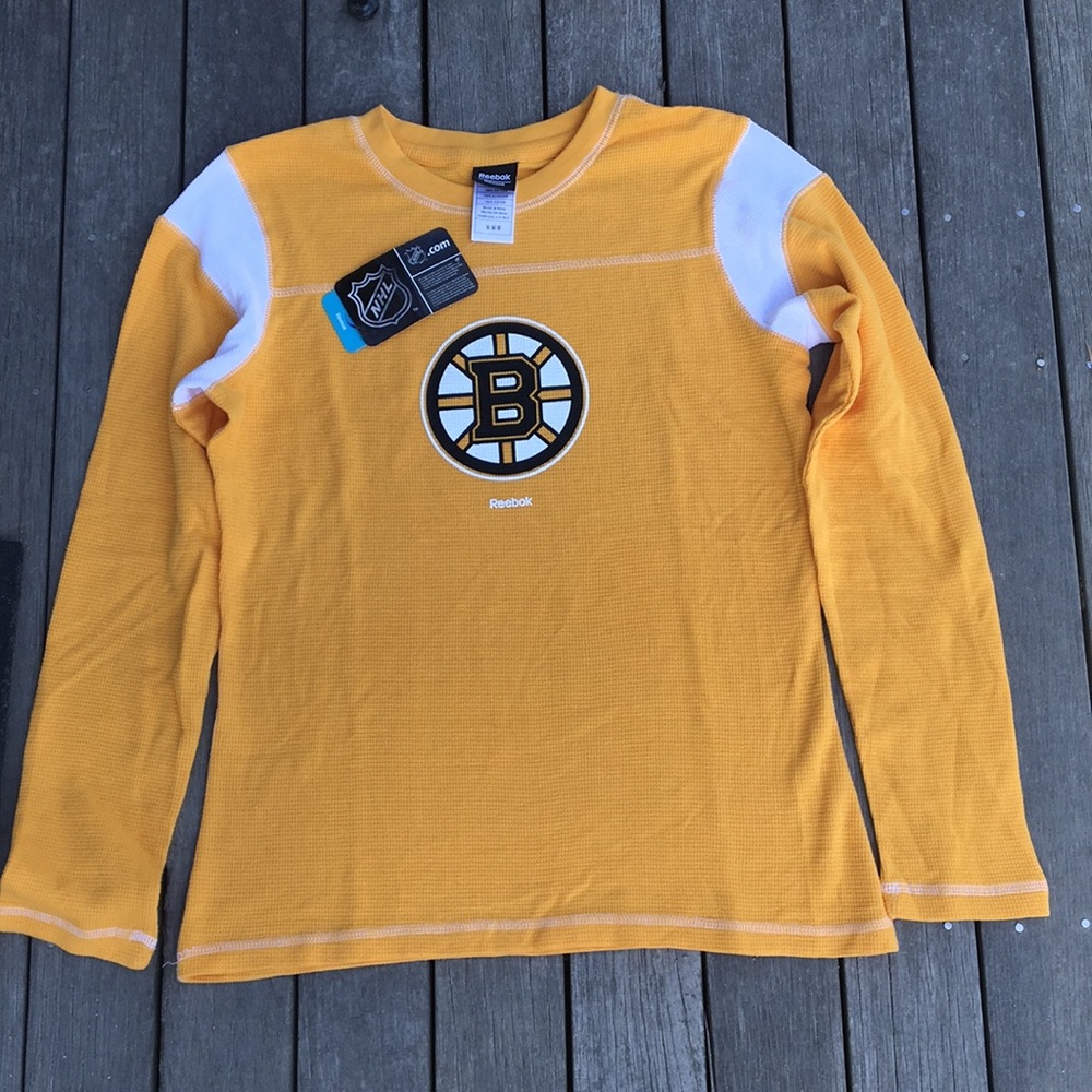 NWT- Reebok women’s top